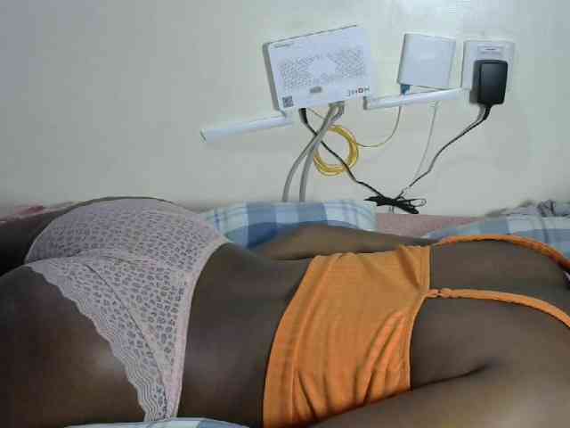 Lovelyacce webcam