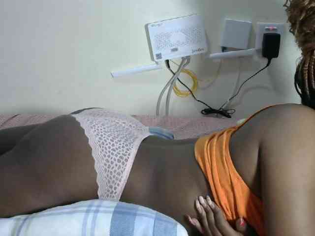Lovelyacce webcam