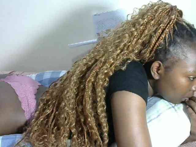 Lovelyacce webcam