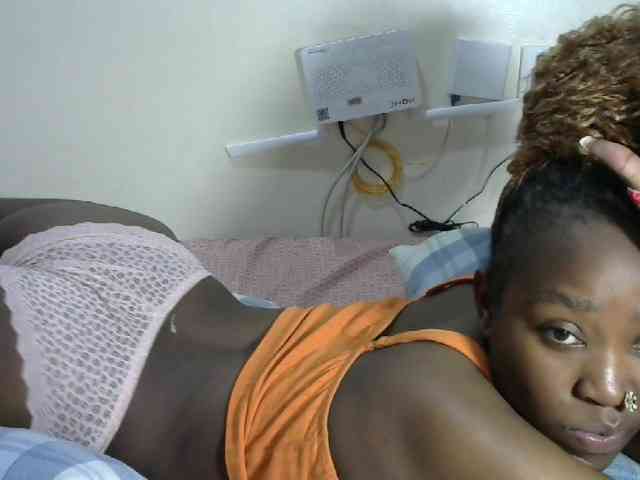 Lovelyacce webcam