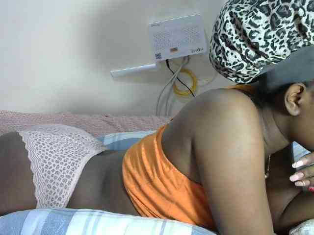 Lovelyacce webcam