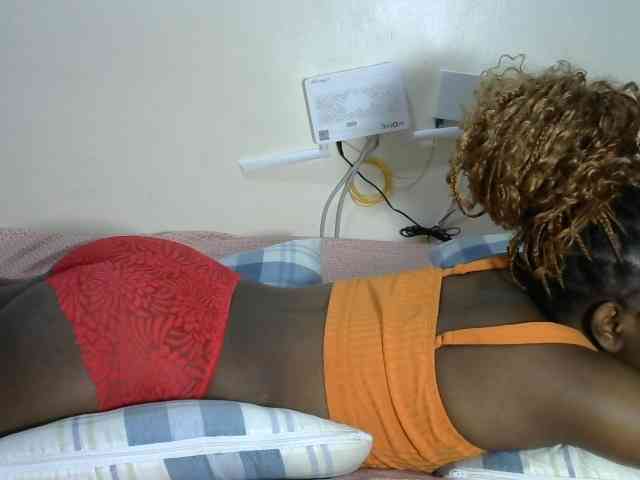 Lovelyacce webcam