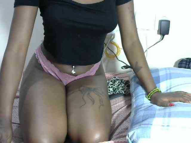 Lovelyacce webcam