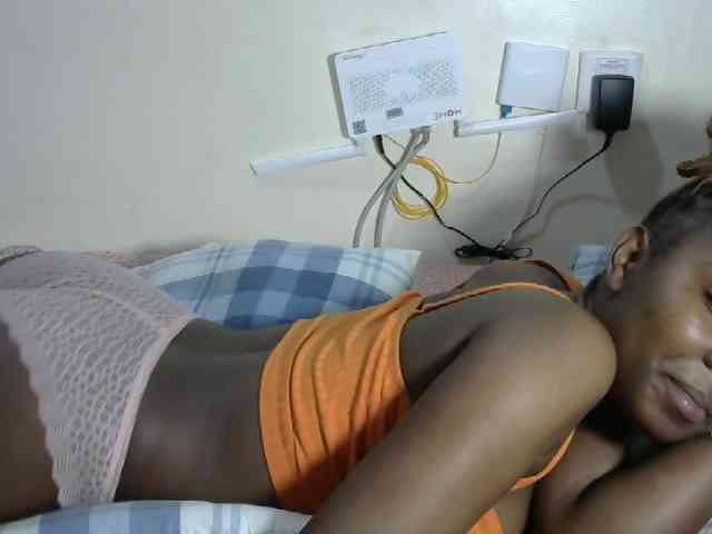 Lovelyacce webcam