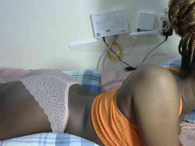 Lovelyacce webcam