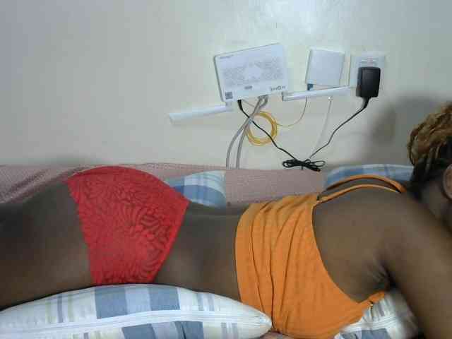 Lovelyacce webcam
