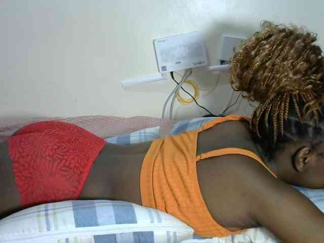 Lovelyacce webcam