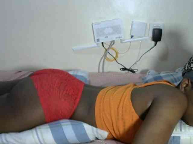 Lovelyacce webcam