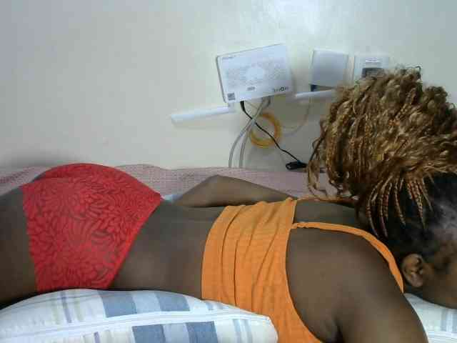 Lovelyacce webcam