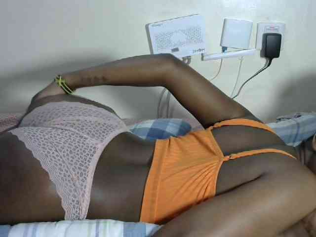 Lovelyacce webcam