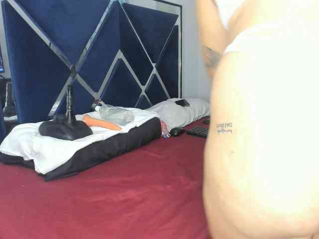 JennyCherryy webcam