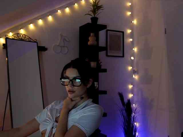 SophieFleurr webcam