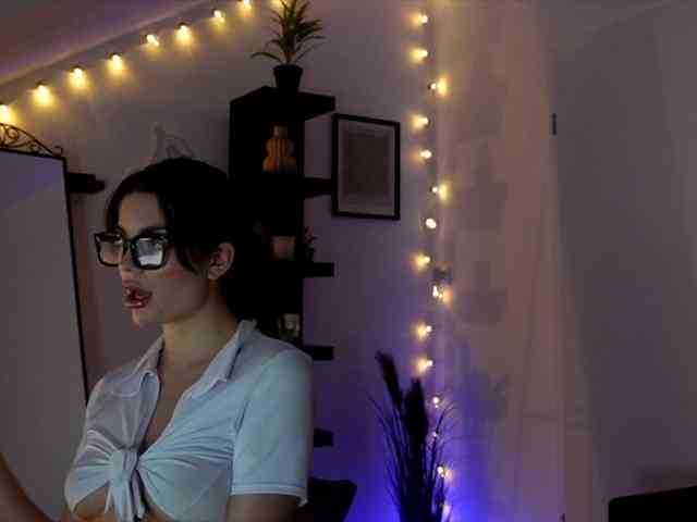 SophieFleurr webcam