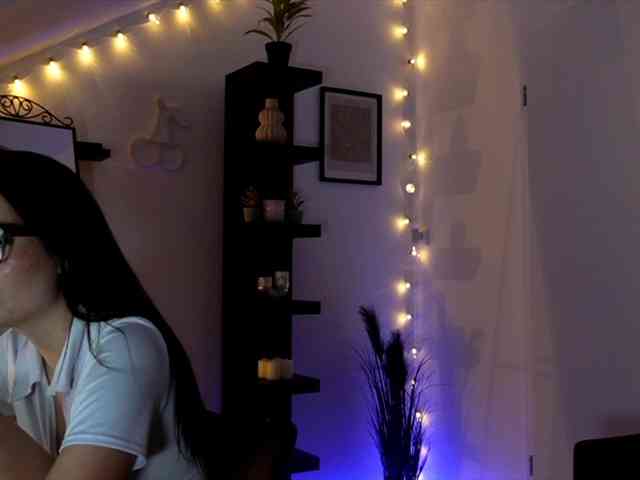 SophieFleurr webcam