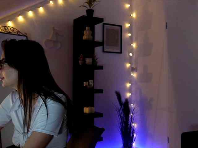 SophieFleurr webcam