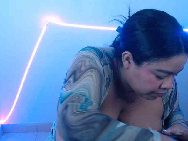 nikky1 webcam