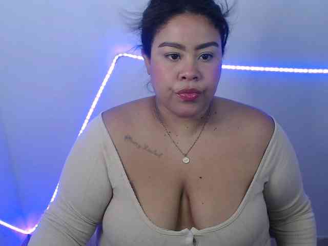 nikky1 webcam
