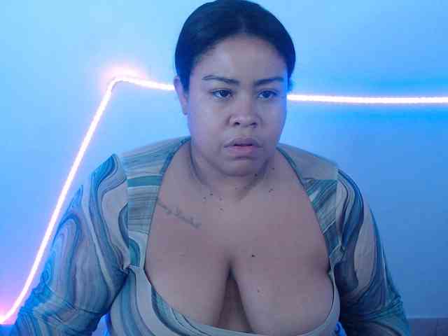 nikky1 webcam