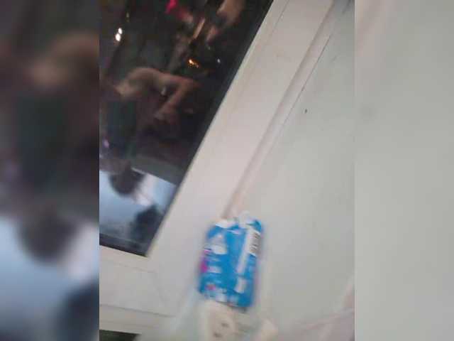 Vai a chattare su AlenaDexter AlenaDexter