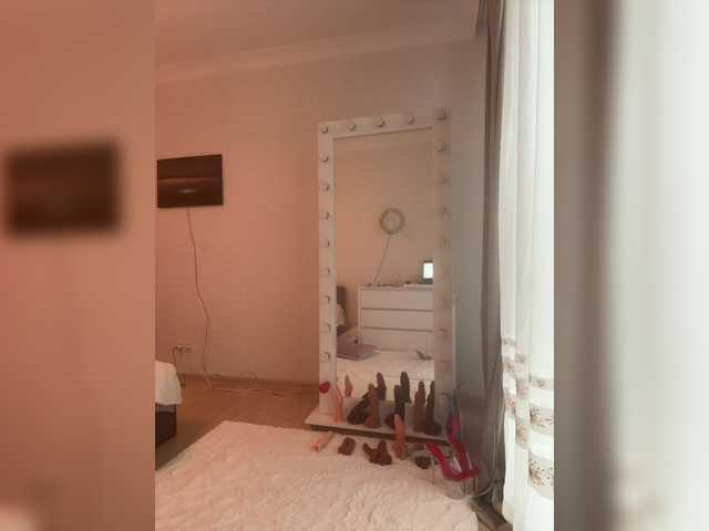 Entrez le videochat erotique avec le
modèle ALISE8881 ALISE8881