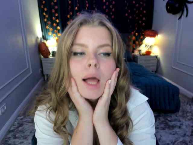 WildDesirea webcam