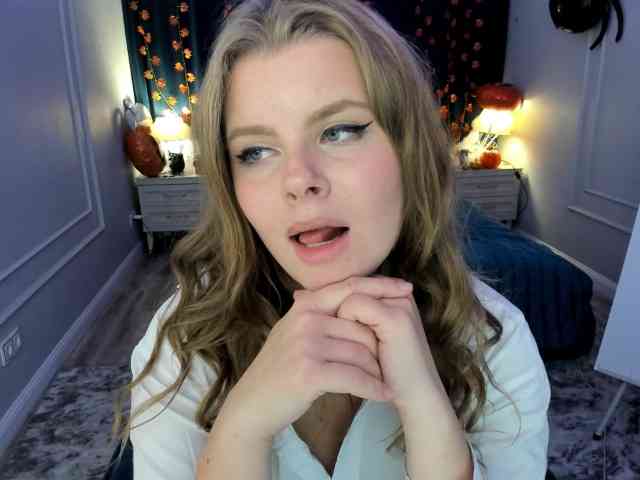 WildDesirea webcam