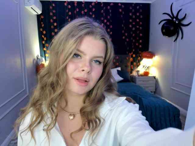 WildDesirea webcam