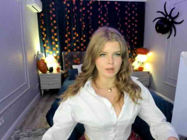 WildDesirea webcam