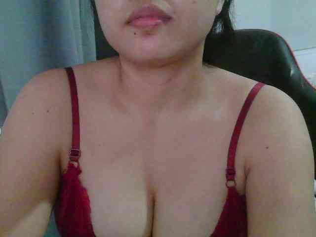 Courtney01 webcam