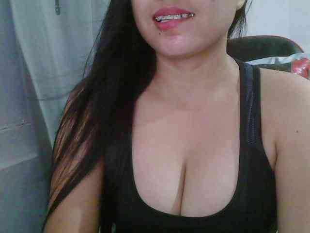 Courtney01 webcam
