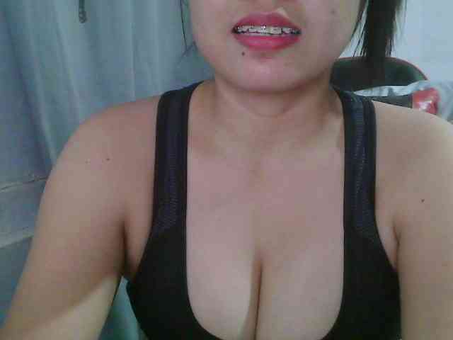 Courtney01 webcam