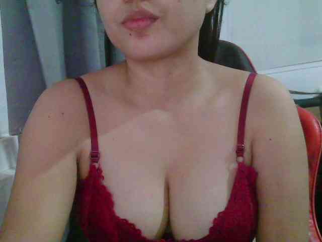 Courtney01 webcam
