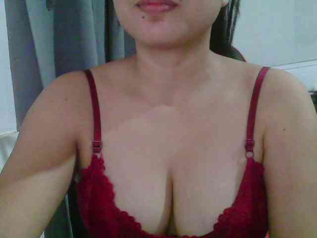 Courtney01 webcam