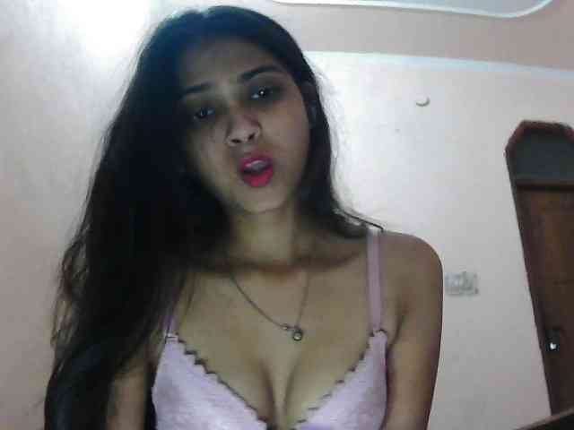 cute_Pihu webcam