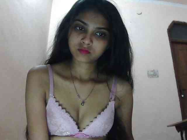 cute_Pihu webcam