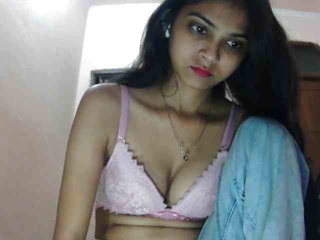 cute_Pihu webcam