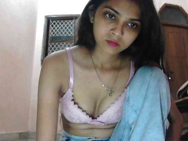cute_Pihu webcam