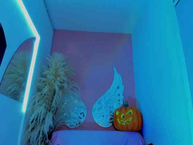 VivianneHart webcam