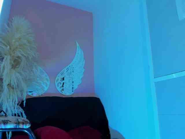 VivianneHart webcam