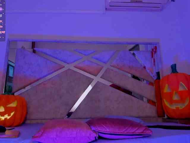 VivianneHart webcam