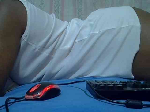 Ebonymaya webcam
