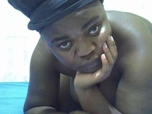 Ebonymaya webcam