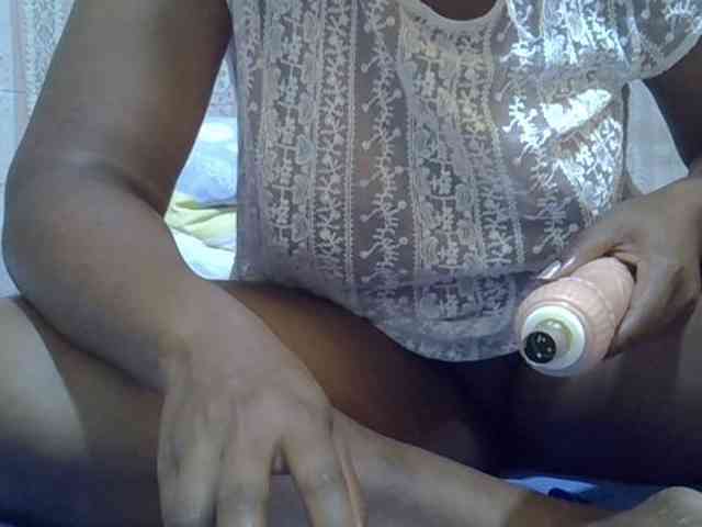Ebonymaya webcam
