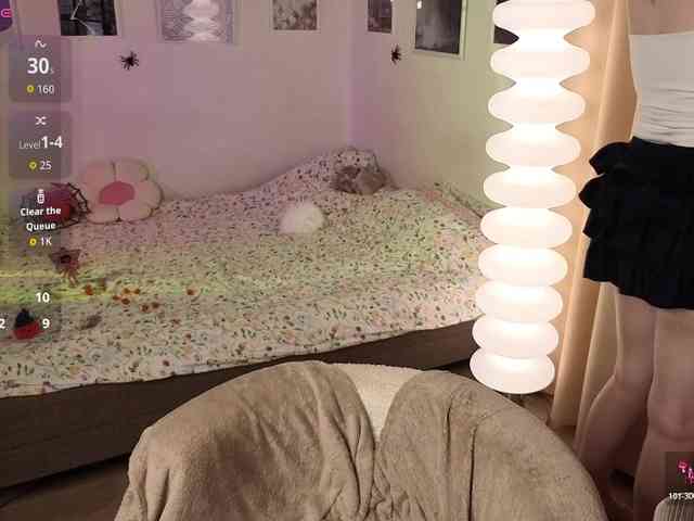 Essie-Fanning webcam