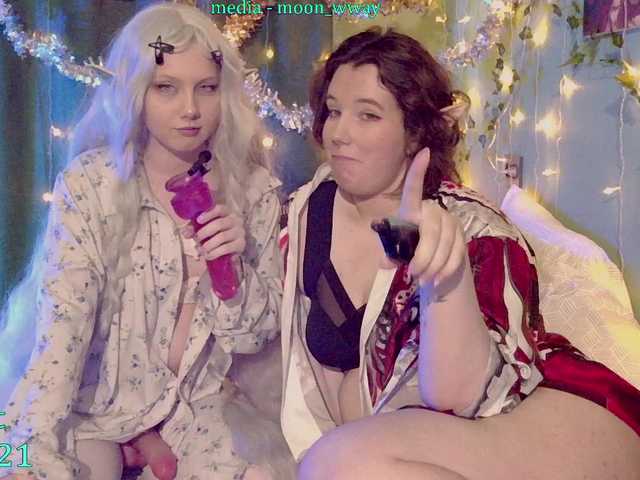 Entrez le videochat erotique avec le
modèle MoonWayWithMemes MoonWayWithMemes