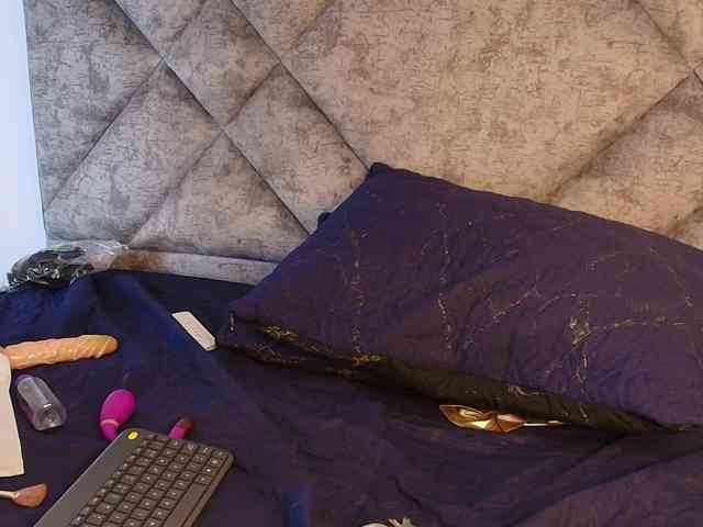 ShanteyLaurent webcam