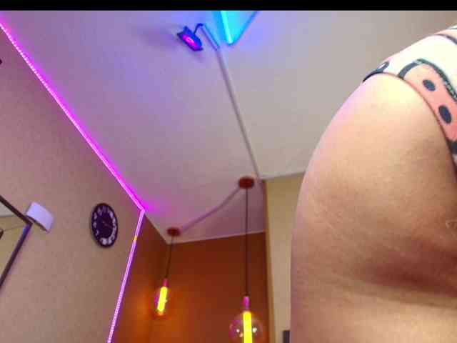 SamanthaSutra webcam