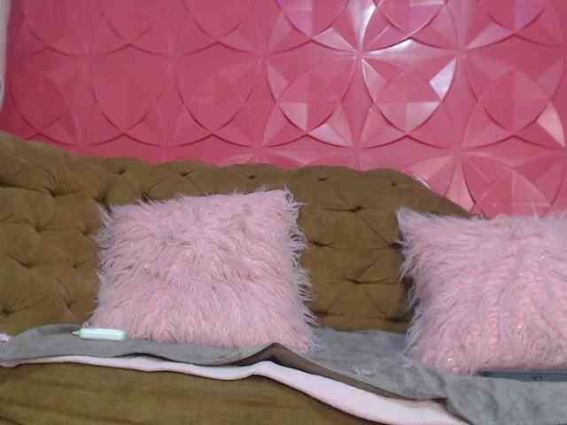 SusanaEvans webcam