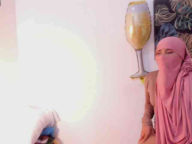 -Alisha webcam