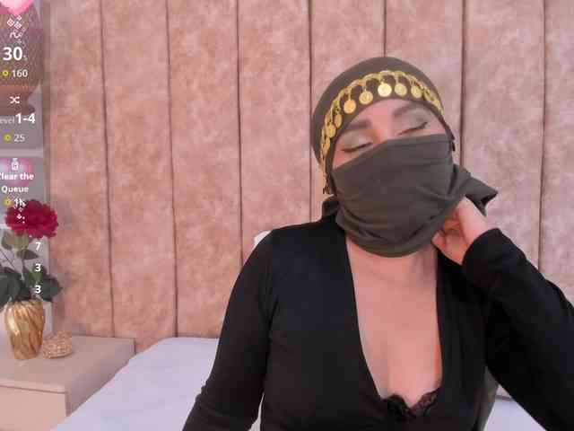 -Alisha webcam